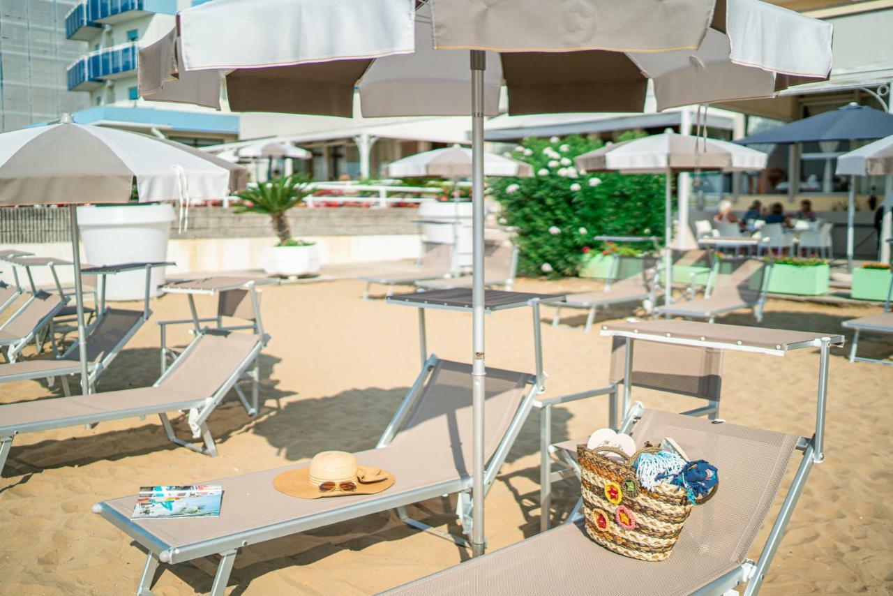 Hotel Astor Lido di Jesolo Exterior photo